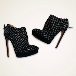 Alaia Paris Suede Booties Ankle Boots Grommets 5.5